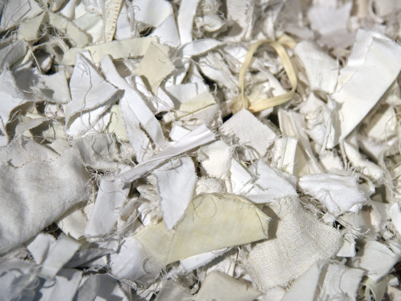 I SorTex vil vi udvikle og afprøve nye, cirkulære forretningsmodeller og dermed fremme genbrug og genanvendelse af tekstiler i en cirkulær økonomi for tekstilaffald. For lykkes vi ikke med at finde gode metoder til det, vil tekstilaffald forblive et stort problem fremfor en ressource.<br> 

<br> Herunder vil vi løbende dele viden, aktiviteter og resultater, som omhandler cirkulære forretningsmodeller.